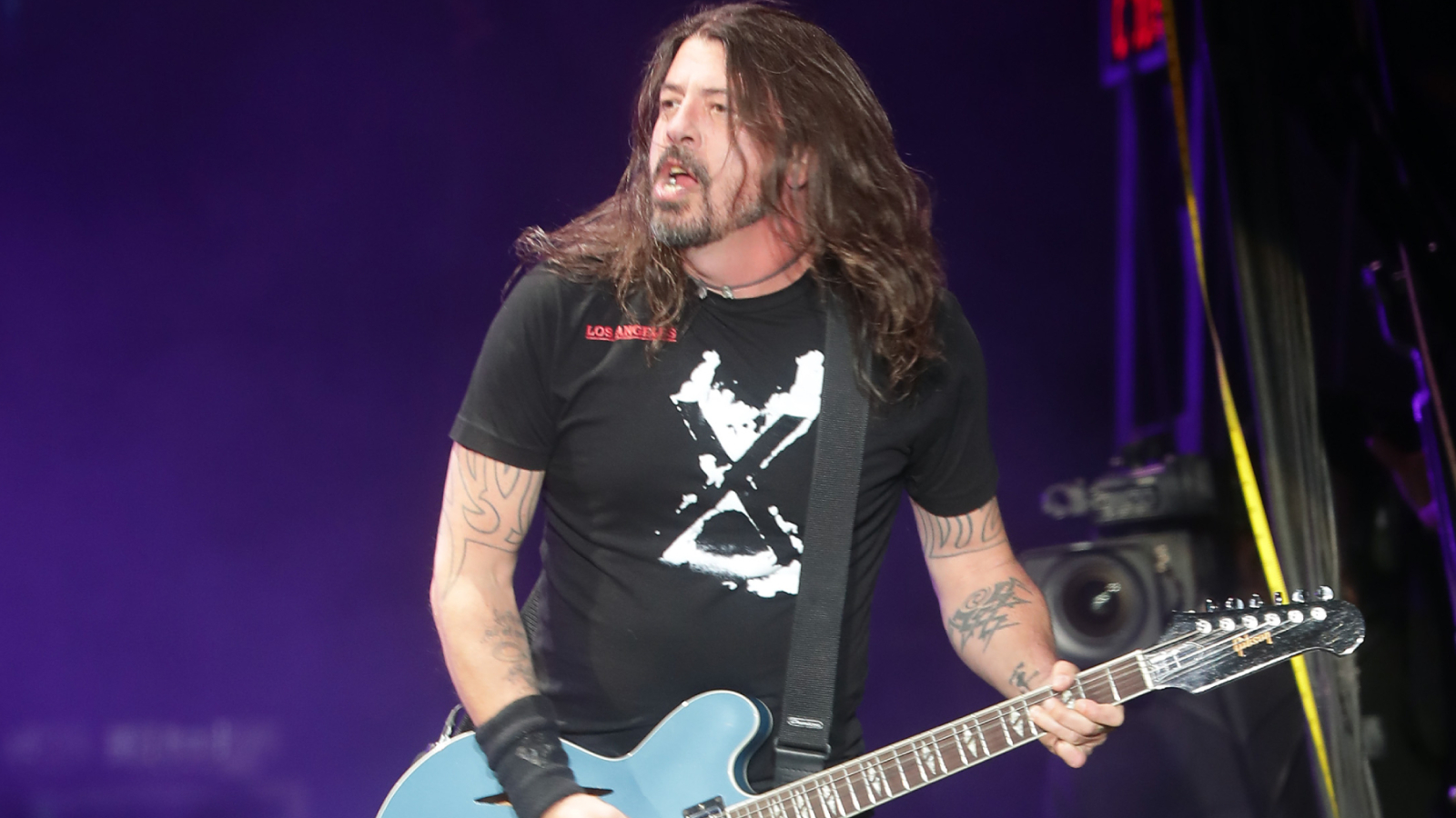 Foo Fighters lança música nova e anuncia álbum inédito
