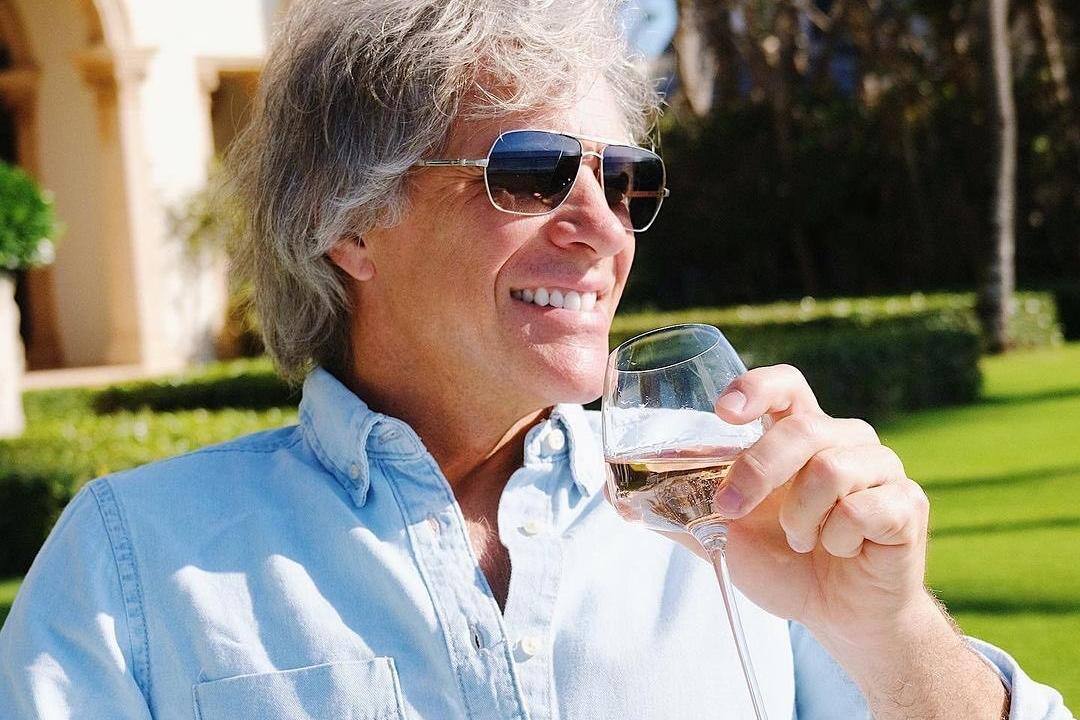 Jon Bon Jovi fake é preso por embriaguez