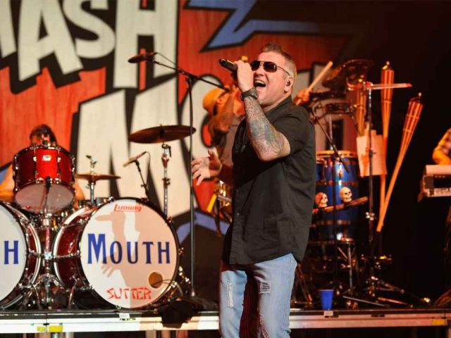 Luto no Rock! Morre Steve Harwell, ex-vocalista do Smash Mouth.