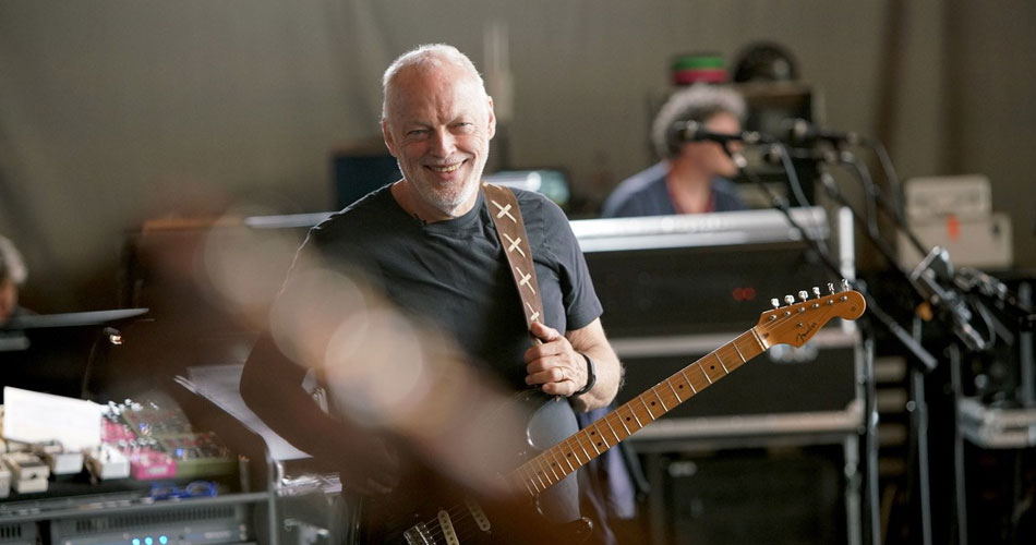 David Gilmour anuncia seu novo álbum e lança música