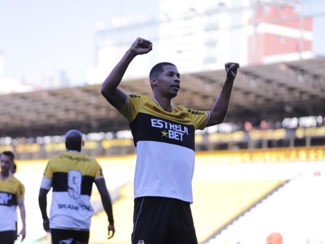 Criciúma vence Camboriú e se mantém na liderança da Copa SC