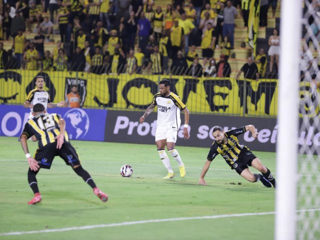 Em jogo apagado, Criciúma empata fora de casa