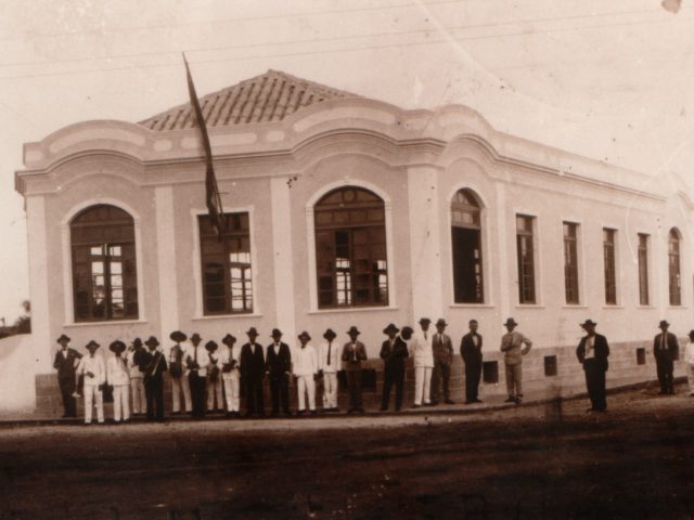 Centenário – Capítulo 40: Rei de Copas