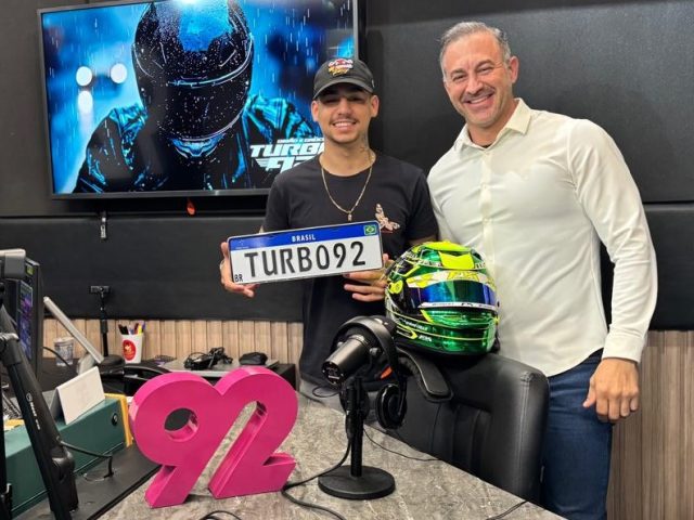 Pai e filho dividem paixão e desafios no automobilismo