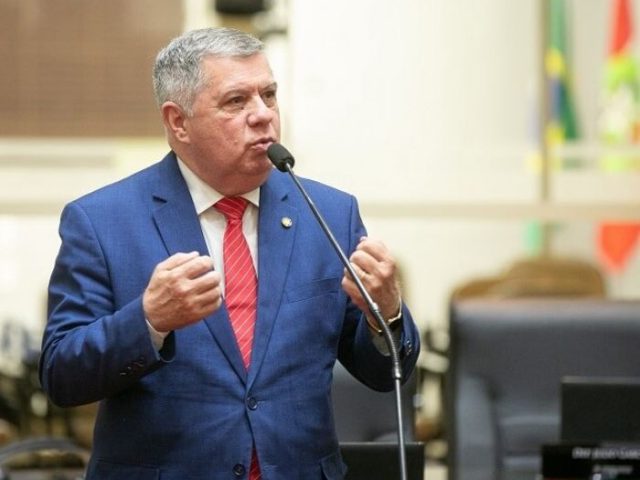 Deputado Mário Motta apresenta Lei Orelha para endurecer penas em casos de maus-tratos a animais