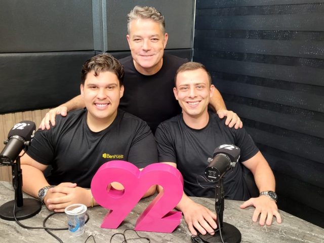 Especialistas alertam que adiar decisões financeiras pode custar caro