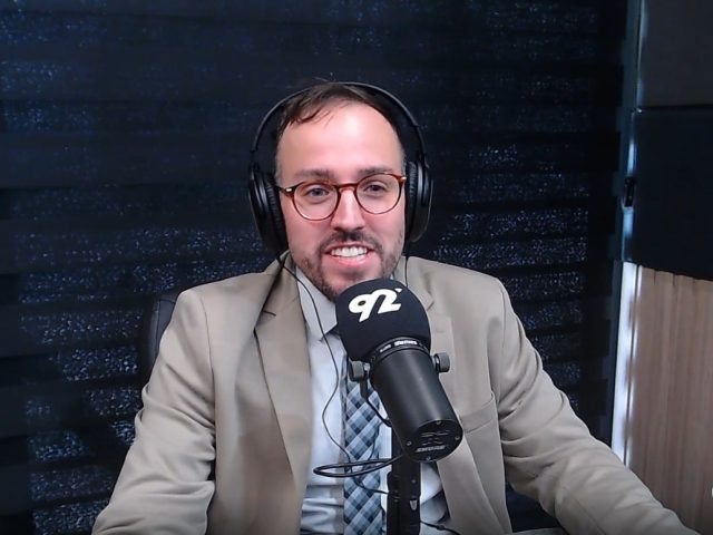 Especialista denuncia peso oculto dos impostos no consumo