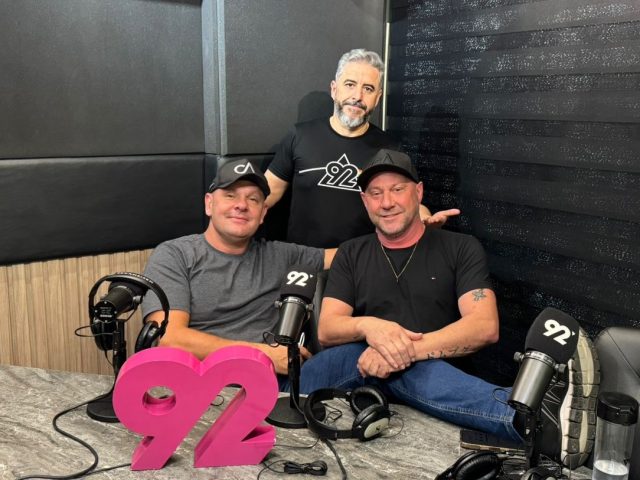 Sorteio, polêmica e carros absurdos: Cebola agita os ouvintes da 92