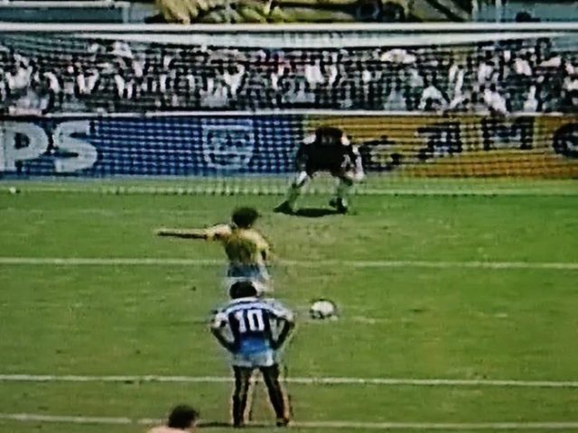 Qual o pênalti mais famoso do Brasil na história da Copa?