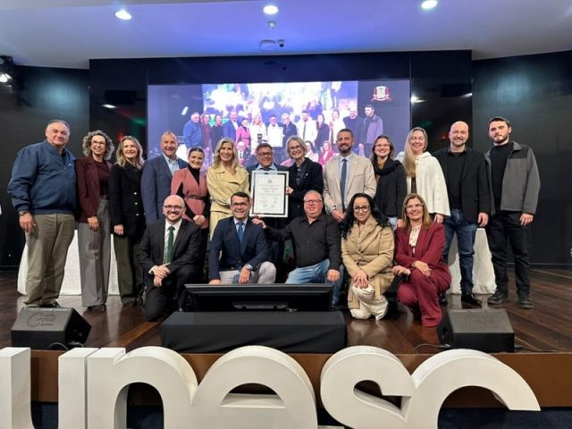Unesc é homenageada pela Câmara de Vereadores de Criciúma pelos 58 anos de atuação