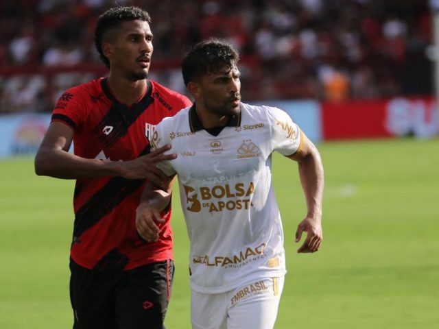 Criciúma é goleado fora de casa e se complica na Série B